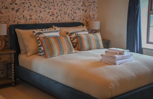 Tirabad House | Stud Farm House