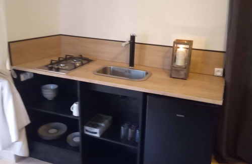 Sainte-Anastasie-sur-Issole Apartment | Studio Magnolia Provence Alpes Côte d'Azur
