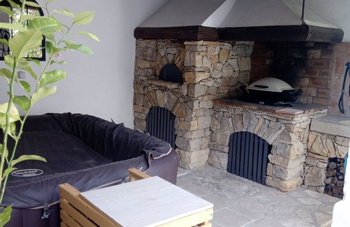 Sainte-Anastasie-sur-Issole Apartment | Studio Magnolia Provence Alpes Côte d'Azur