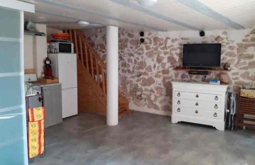 Vins-sur-Caramy Apartment | Studio à côté Brignoles