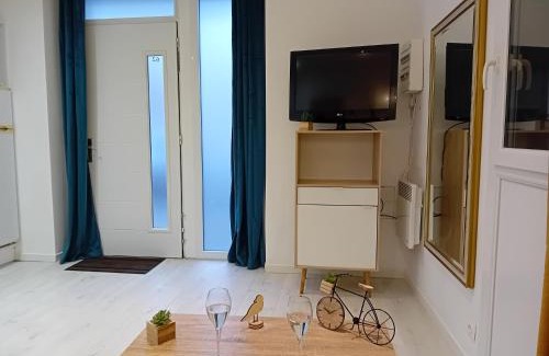 Saint-Quay-Portrieux Apartment | Studio à deux pas de la plage
