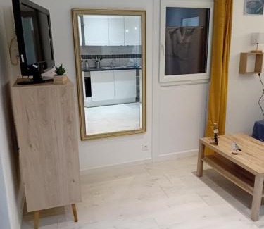 Saint-Quay-Portrieux Apartment | Studio à deux pas de la plage