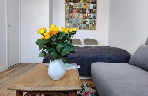 La Fuye-Velpeau Apartment | Studio équipé, grande terrasse, à côté de la gare