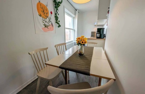 Ste Anne de Beaupre Apartment | Studio 12 | 2 Min Waterfront | BBQ & Fireplace
