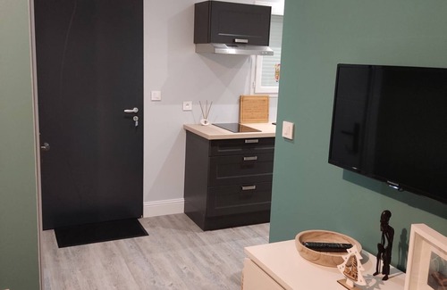 Cisse Apartment | Studio 10 min from Futuroscope and Arena