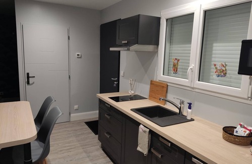 Cisse Apartment | Studio 10 min from Futuroscope and Arena