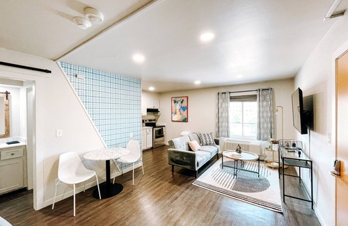 Midtown Apartment | Studio #10 Modern Studio in OKC's Vibrant Midtown!