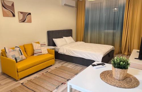 Studentski Grad Apartment | Studio 108 by COSHER