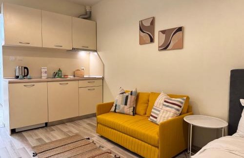 Studentski Grad Apartment | Studio 108 by COSHER