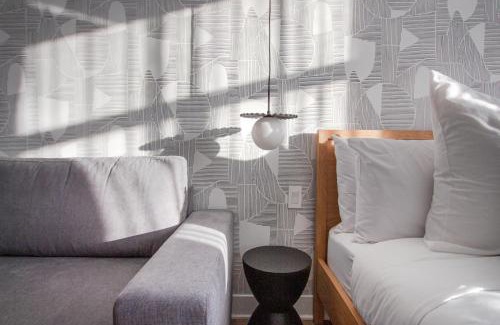 Plateau Mont Royal Apartment | Studio #14 - Self Check-In - Plateau - St-Denis