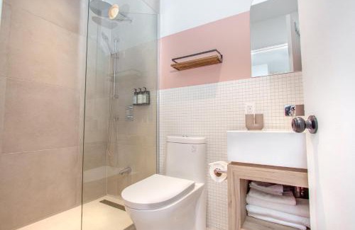 Plateau Mont Royal Apartment | Studio #16 - Self Check-In - Plateau - St-Denis