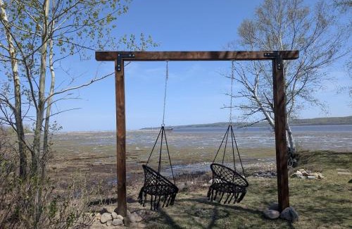 Ste Anne de Beaupre Apartment | Studio 17 - 2 min du Bord de l'eau Foyer & Barbecue
