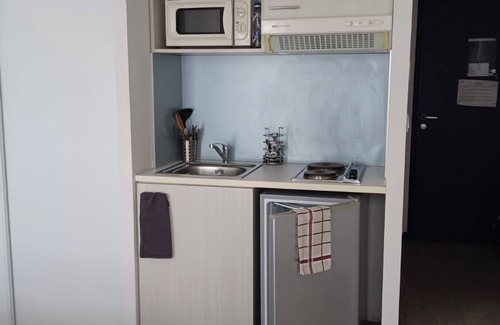 Lourdes Apartment | Studio 24m2 on 4th floor (elevator)
