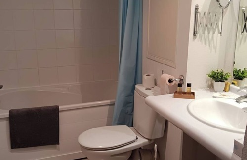 Lourdes Apartment | Studio 24m2 on 4th floor (elevator)