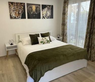 Cote Pavee Apartment | Studio 27m² sur la Côte Pavée avec parking privé