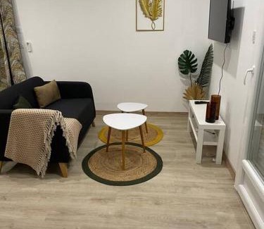Cote Pavee Apartment | Studio 27m² sur la Côte Pavée avec parking privé