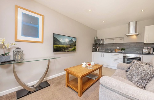 Netley Apartment | Studio 3 - Ground floor self catering fully equipped studio with patio area