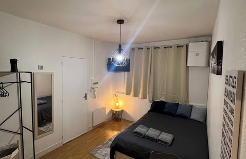 Barriere Saint Marc House | Studio 3 L'Éclat du faubourg Orléans