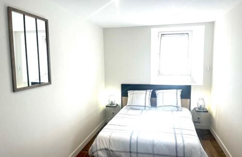 Polminhac Apartment | Studio 30m2, parking, 2 pers, 10 min d'Aurillac