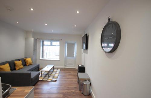 Hull Apartment | Studio 332