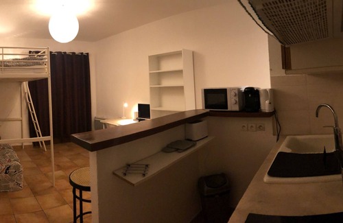 La Garde Apartment | Studio 4 pers à 10min à pied de la Plage - Violette