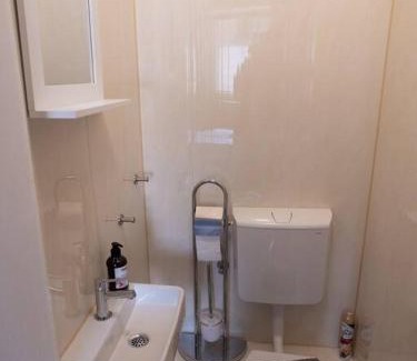 Bad Vilbel Apartment | Studio 40m2, Nähe S Bahn