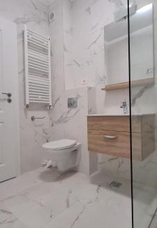 Mamaia-Sat Apartment | Studio 505 Queen the Sea