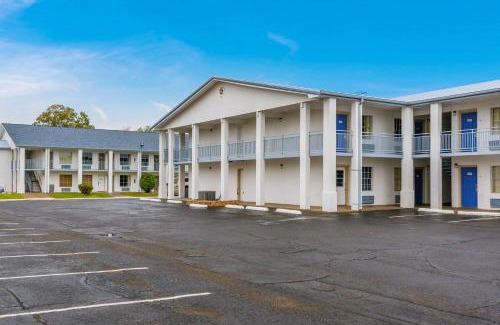 Alexandria Hotel | Studio 6-Alexandria, LA