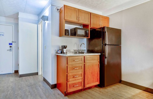 Bartlesville Hotel | Studio 6 Bartlesville, OK