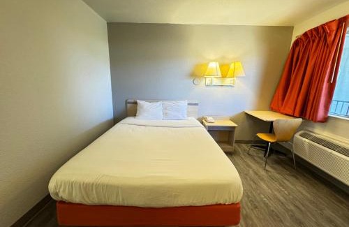 Casper Hotel | Studio 6 Casper WY