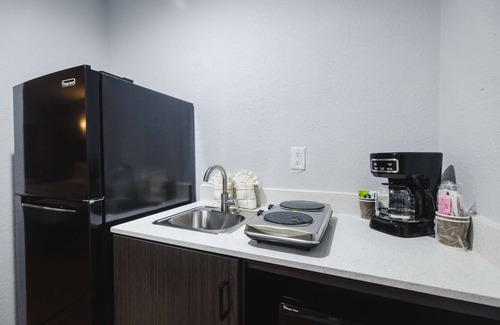 Channelview Hotel | Studio 6 Channelview, TX – Baytown West