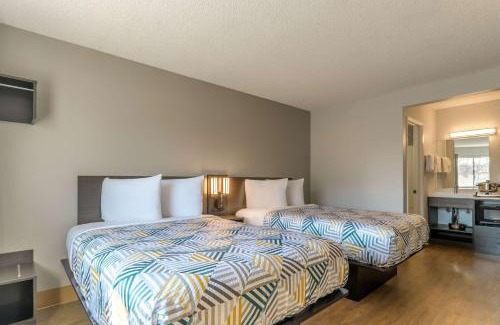 Hayward Hotel | Studio 6 Hayward, CA Silicon Valley Gateway