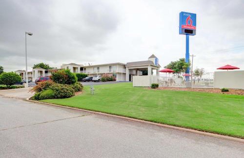 Midwest City Hotel | Studio 6 Midwest City, Ok - Oklahoma City
