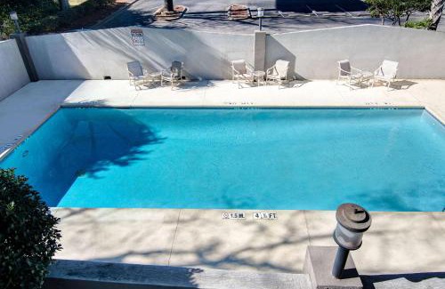 Pine Forest Hotel | Studio 6 Pensacola, FL - West I-10