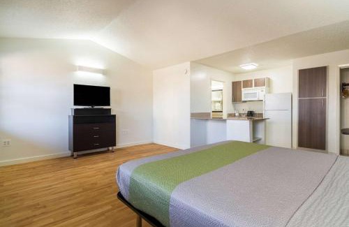 Plano Hotel | Studio 6-Plano, TX - Dallas - Plano Medical Center