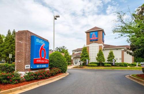 Roswell Hotel | Studio 6-Roswell, GA - Atlanta