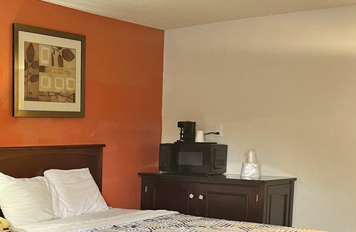 Dayton Hotel | Studio 6 Suites Dayton, Oh - Englewood