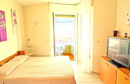 Santo Stefano al Mare Apartment | Studio apartment with balcony with sea view 50 meters from the sea