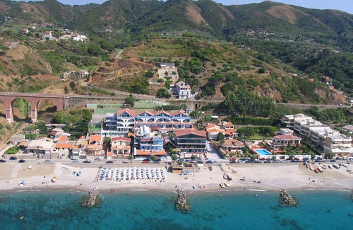 Province of Messina House | Studio a Stones Throw From the sea
