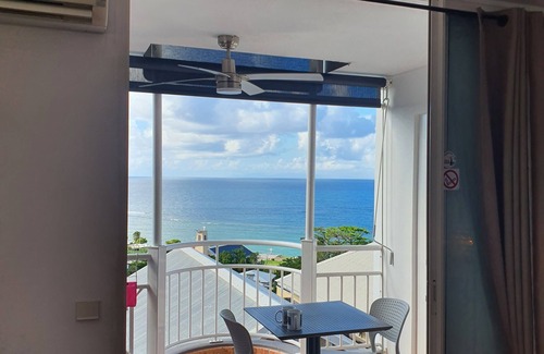 Tartane Apartment | Studio abricot 309