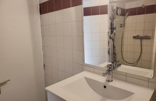 Agen Apartment | studio amande proche gare SNCF et commodités