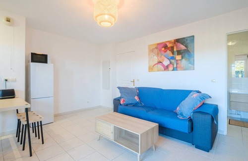 Saint-Laurent-du-Var Apartment | Studio Apartment 'Résidence Les Bastides' with Mountain View, Shared Pool and Air Conditioning