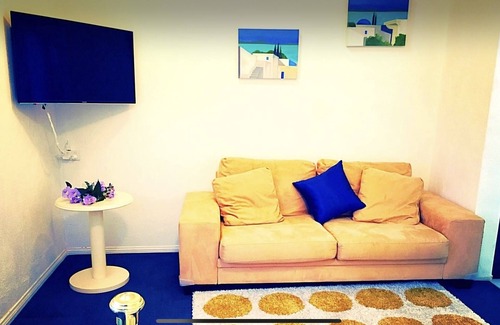 Broadbeach Waters Apartment | Studio Apartment Broadbeach Australia