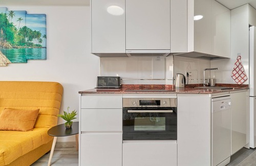 Algarrobo Apartment | Studio Apartment "Fetén Algarrobo Costa" with Sea View, Private Pool & Wi-Fi