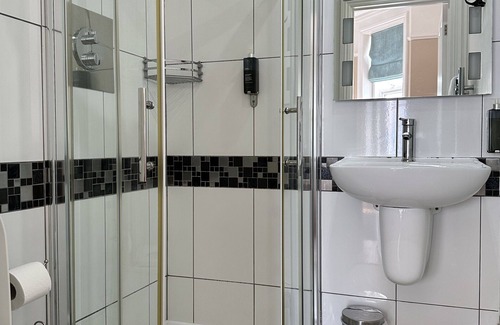 Westbourne Apartment | Studio Apartment 1 at Alum Chine Beach House