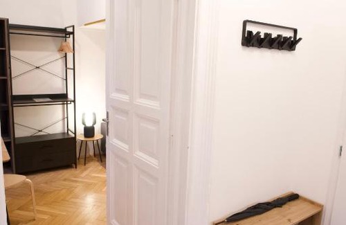 Terezvaros Apartment | Studio Apartment - 5 min from City Center with AC