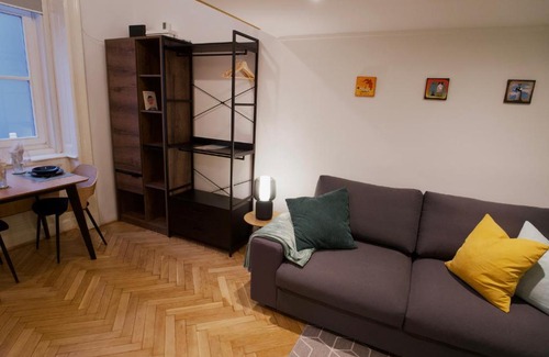 Terezvaros Apartment | Studio Apartment - 5 min from City Center with AC