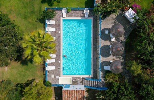 Teulada Apartment | Studio Apartment 'Agricosta Del Sud Studio4 - 4p' with Shared Pool and Shared Garden