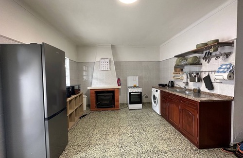 Seixal Apartment | Studio Apartment "Braithgate Cosy Basement" with Shared Terrace & Wi-Fi