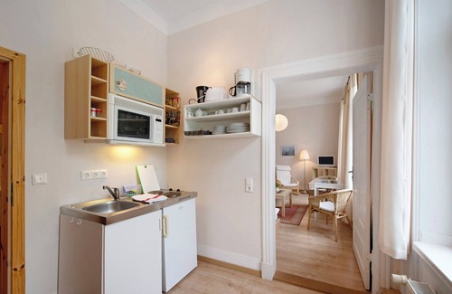 Krakow am See Apartment | Studio Apartment 'Ferienwohnung 3' with Shared Terrace, Shared Garden